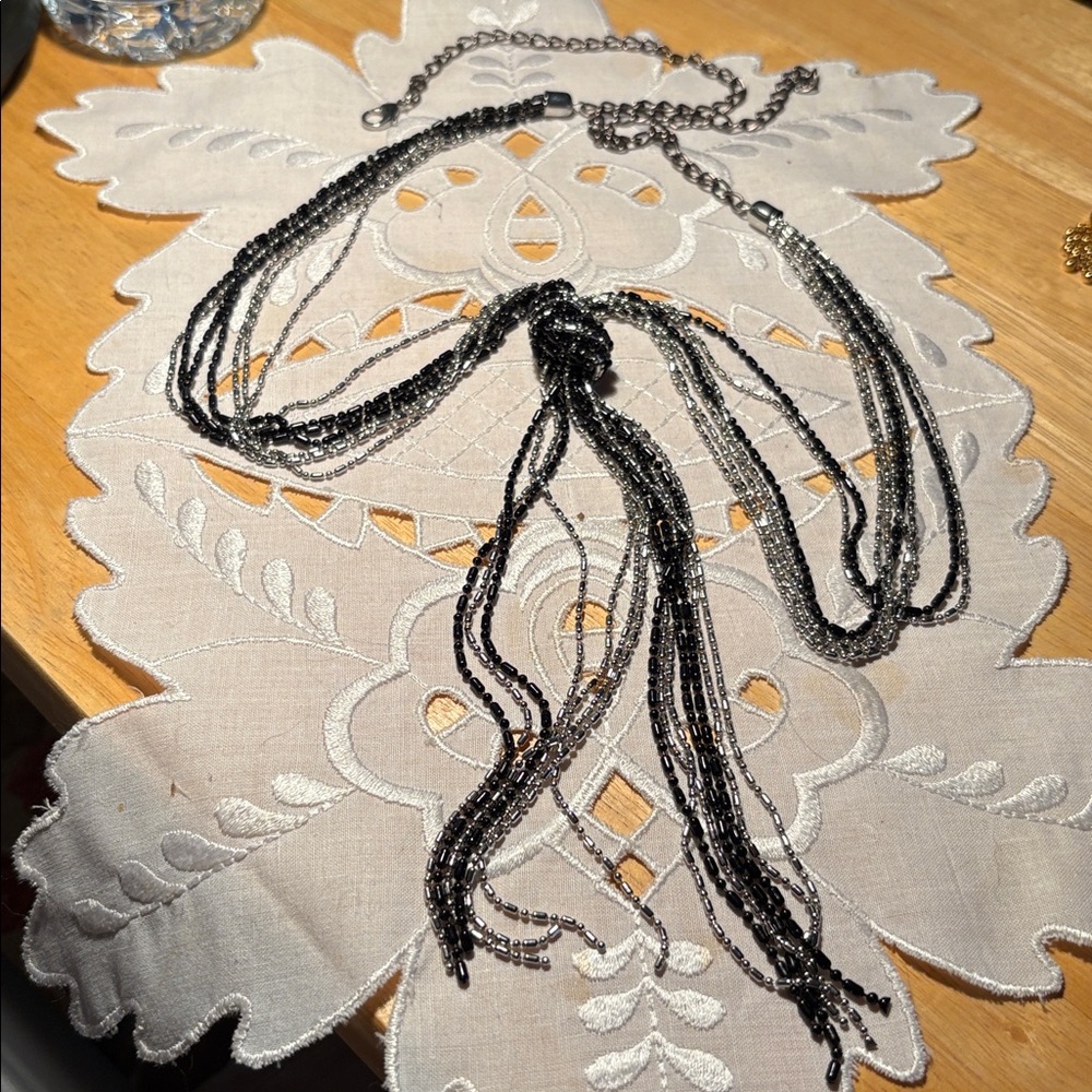 054)Two tone long elegant chain